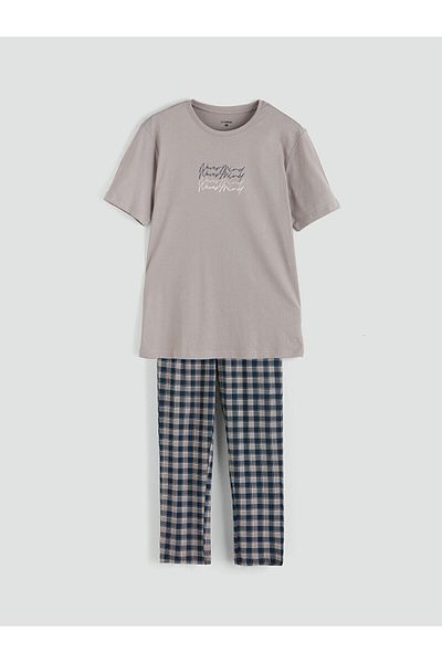 LC Waikiki Set de pijamale pentru bărbați în carouri de formă standard