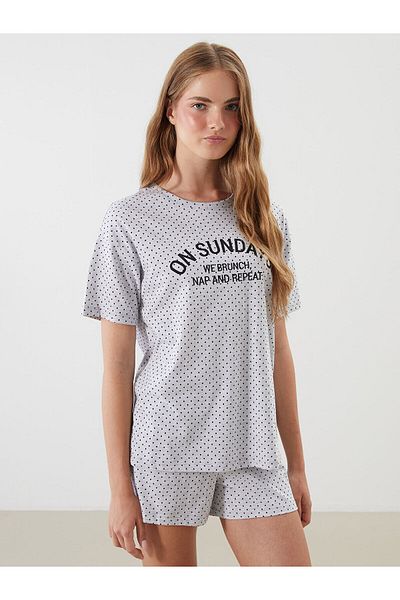 LC Waikiki Set de pijamale de damă cu imprimeu cu gât crew și pantaloni scurți