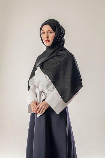FLEUR SOİE Black Big Snowshoe Pattern Jacquard Shawl