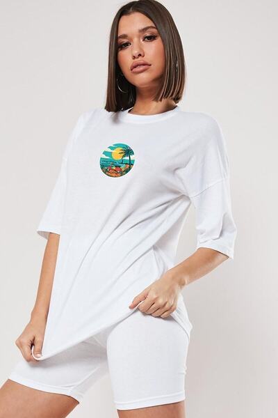 donamod تي شيرت نسائي قطني كبير الحجم برقبة دائرية ومطبوع باللون الأبيض