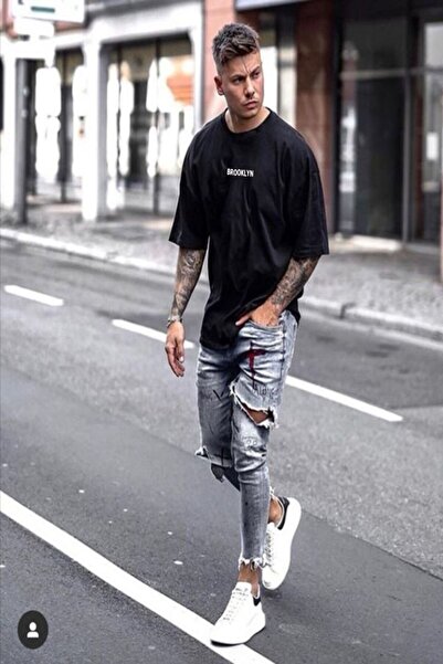 donamod تي شيرت بروكلين أسود كبير الحجم من Buğraterzimoda