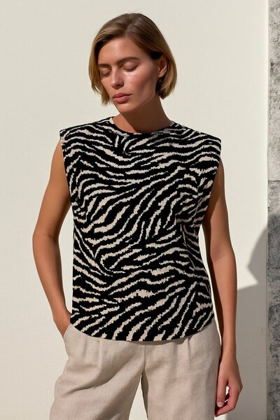 Re-clo تي شيرت Vegas Top، من القطن العضوي بنمط الحمار الوحشي بدون أكتاف