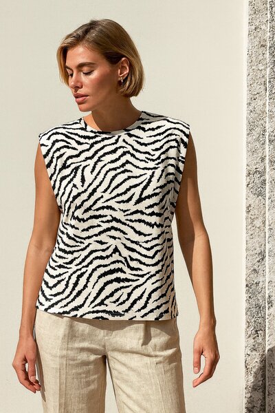 Re-clo تي شيرت Vegas Top، من القطن العضوي بنمط الحمار الوحشي بدون أكتاف