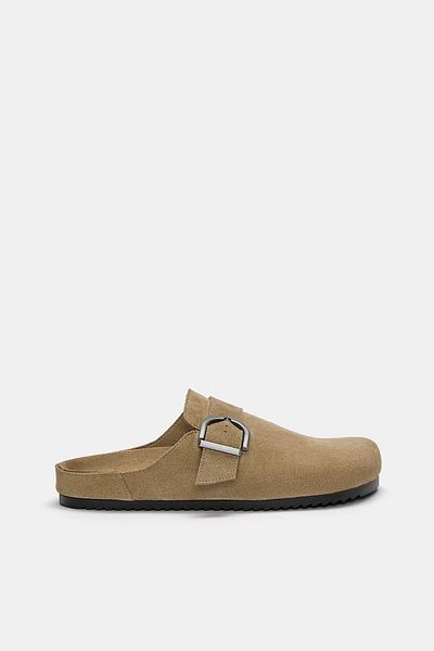 Pull & Bear Buckled leather clogs