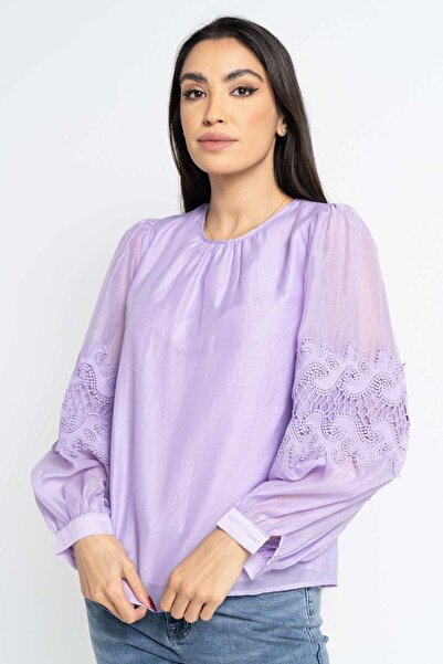 Nichii بلوزة بأكمام طويلة مزينة بالدانتيل