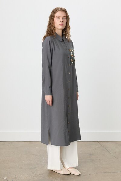 Nihan Gömlek Yaka Makromeli Modal Tunik Füme