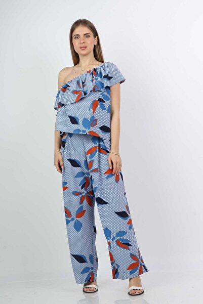 Nichii Floral Off-Shoulder Blouse