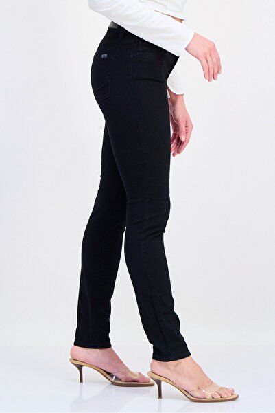 Vans Women Skinny Fit Solid Stretchable Denim, Black