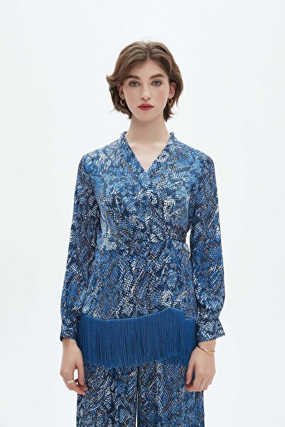 Nichii بلوزة نسائية بأكمام طويلة مزينة بالزهور ورقبة على شكل حرف V وكشكشة