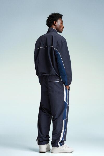 Bershka Teknik süper baggy fit pantolon