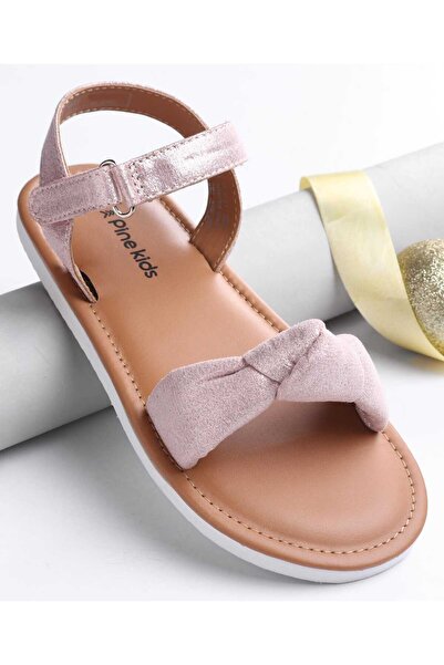 Pine kids صندل باين كيدز بإغلاق فيلكرو مع تطريز فيونكة - ذهبي وردي