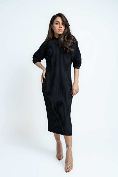 mica Solid Ribbed Midi Dress with 3/4 Sleeves