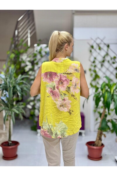 Punta Otantik LS8819A Αμάνικη ιταλική μπλούζα από βαμβάκι με τσέπες κίτρινο