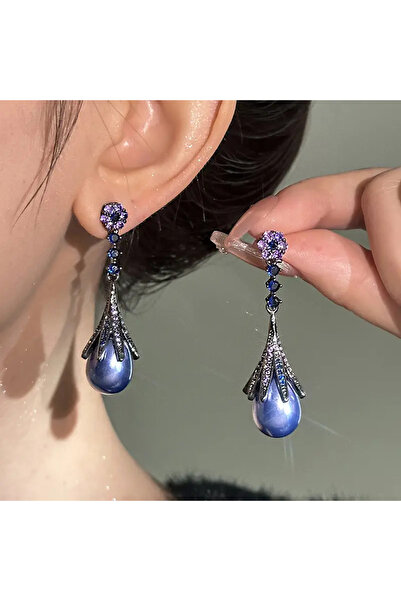 begüm jewelery MOR-LACİVERT İNCİ İLE SÜSLENMİŞ SALLANTILI TASARIM KÜPE