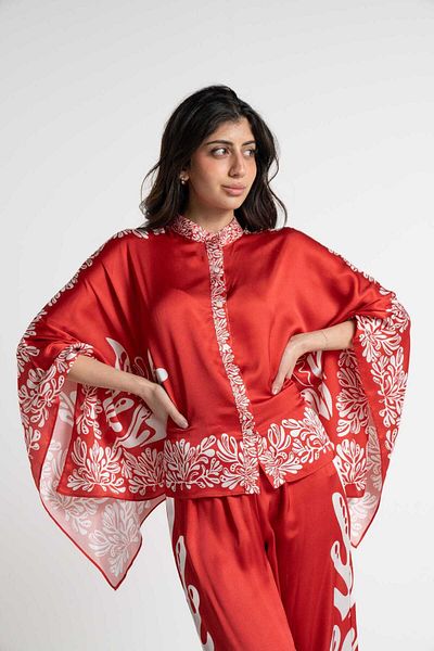 mica Women's Button-Front Printed Butterfly Sleeve Blouse