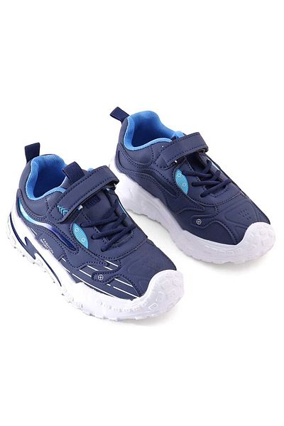 Pine kids حذاء رياضي للأطفال من باين مع إغلاق فيلكرو وتفاصيل شريط - أزرق