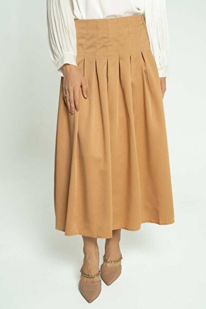 mica تنورة نسائية واسعة متوسطة الطول بخصر عالٍ