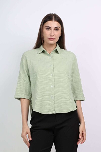 mica بلوزة نسائية سادة بأكمام ثلاثة أرباع وأزرار أمامية