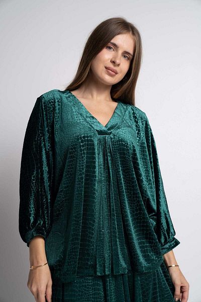 mica Women's Long Sleeve Solid V-Neck Blouse