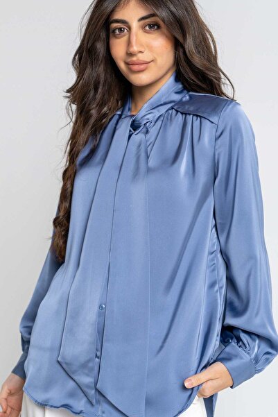 mica بلوزة سادة بأكمام طويلة وربطة عنق