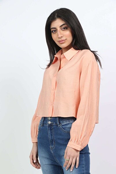 mica بلوزة نسائية قصيرة بأزرار وأكمام طويلة