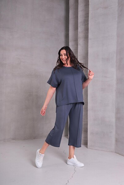 Ebsumu Women's Plus Size Comfortable Fit Sho Fabric Capri Smoked Tracksuit Set