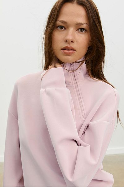 Stradivarius سويت شيرت ناعم الملمس بسحاب جانبي