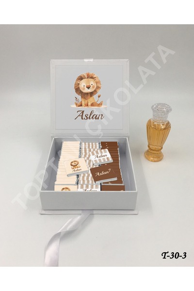 KAKAO AĞACI İsme Özel Lüks Karton Kutuda 56'lı Aslanlı Erkek Bebek Çikolatası