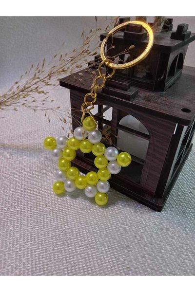 MODA MANANI 5 Pieces Yellow White Pearl Detailed Long Gold Color Chain Keychain