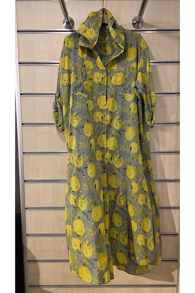 Park Moda Италианска рокля-риза с качулка и лимонов мотив