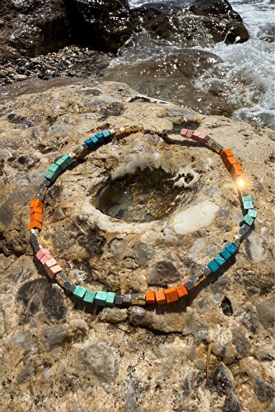 Laura Çok Renkli Ahşap Boncuk Kolye