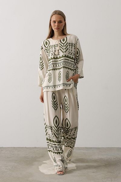 VAGGON Printed Tassel Detailed Suit
