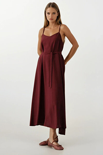 VAGGON Women's Burgundy Thin Strap Belted Midi Dress Vs00615