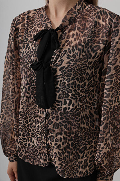 VAGGON Women's Leopard Bow Detailed Buttoned Leopard Blouse Vs00516