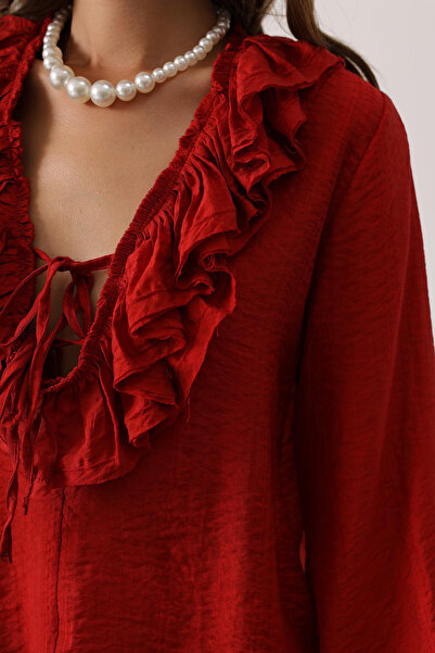 VAGGON Women's Red Long Sleeve Blouse with Ruffle Collar Vs00635