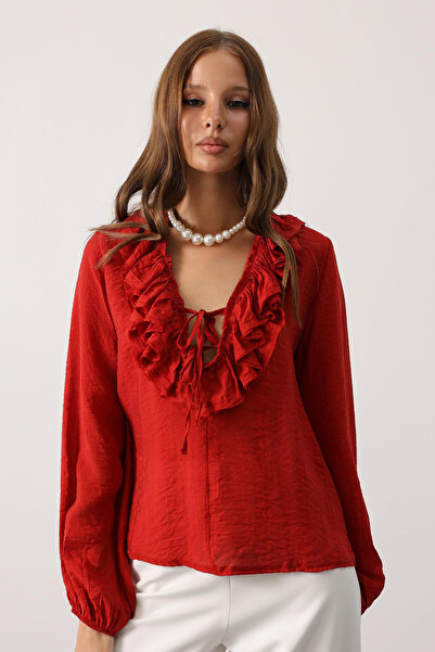 VAGGON Women's Red Long Sleeve Blouse with Ruffle Collar Vs00635
