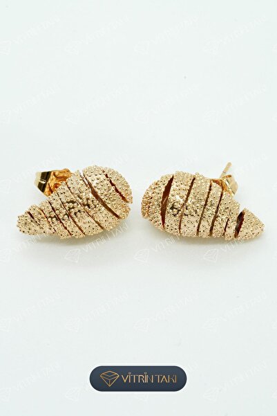 Çelik Damla Figürlü Taş Detaylı Altın Renk Küpe