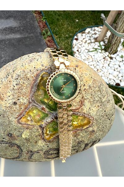 TD TRENDDURAGI Vintage Round Gold Inside Green Women Wrist Watch