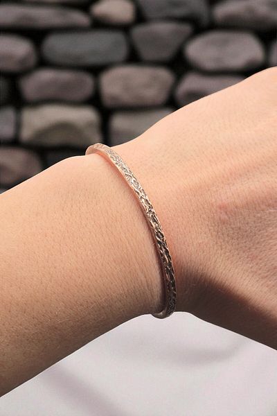 NBS Beautiful Naturel Stones سوار نحاسي نقي بنمط شجرة قابل للتعديل متعدد الجودة للرجال والنساء