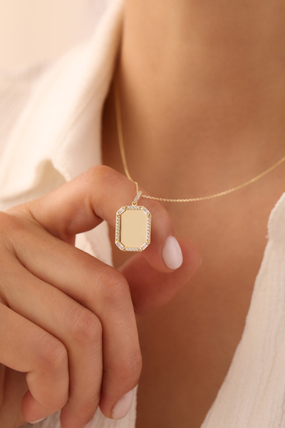 YAVUZ KUYUMCULUK 14 Ayar Altın Dikdörtgen Baget Taşlı Plaka Kolye