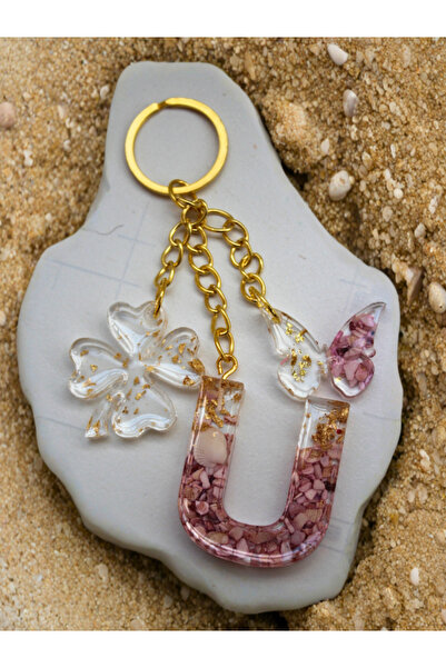 Gelinrehberi سلسلة مفاتيح هدية مصنوعة يدويًا على شكل حرف U بلون مسحوق الرمال البحرية وبرسيم وفراشة ذهبية