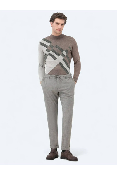 Kip Mink Woven Jogging Fit Casual Trousers