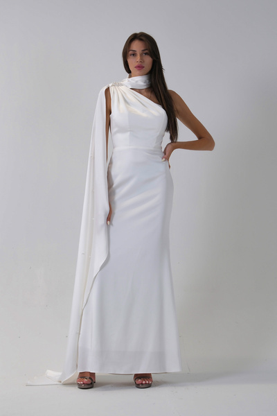 Feminist Yaka Kuşak Detaylı Tek Omuz Abiye Beyaz 0801099