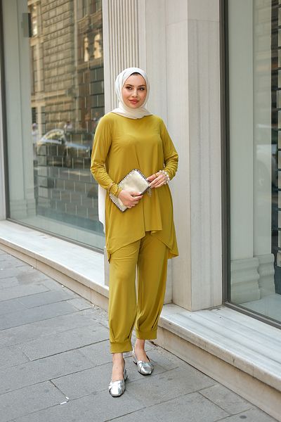 LOCCO Costum de damă cu detaliu din cauciuc, verde ulei