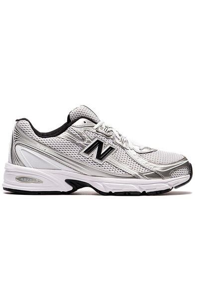 New Balance 740