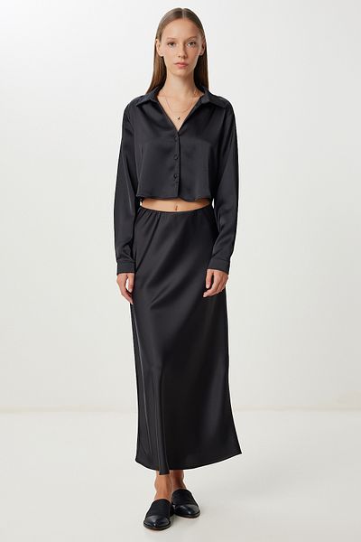 Happiness İstanbul Women's Black Satin Surface Crop Shirt Skirt Suit Yp00120