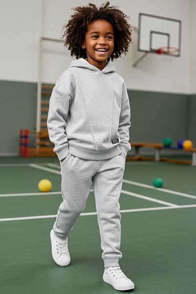 TRENDYOLKIDS Костюм бавовняний Orme для хлопчиків сірий меланжевий флісовий з капюшоном TKDAW25AU00058