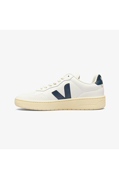 VEJA V90 Men's Leather Sneaker
