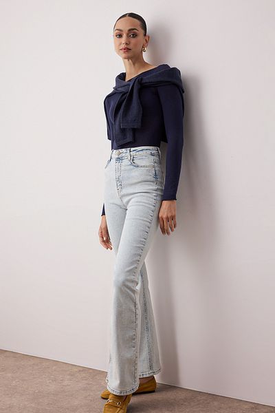 Trendyol Collection Світло-блакитні джинси кльош з високою талією TWOAW24JE00083