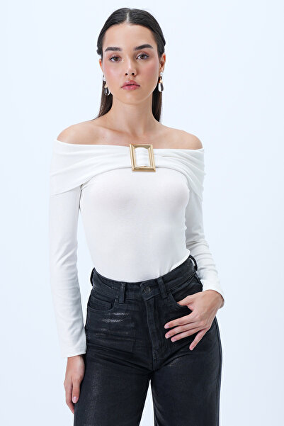 Trend Alaçatı Stili Dámská bílá pletená halenka Madonna s límečkem s detailním měkkým texturou z lycry ALC-X14300